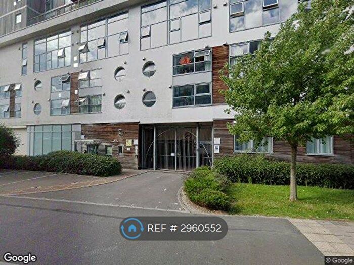1 Bedroom Flat To Rent In Beckhampton Street, Swindon, SN1