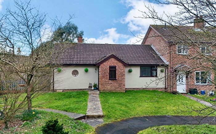 2 Bedroom Semi Detached Bungalow For Sale In Dornafield Drive East, Ipplepen, Newton Abbot, TQ12