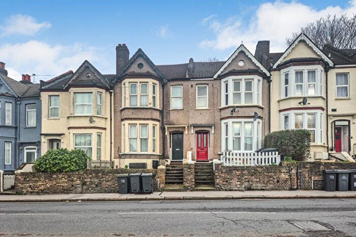 5 Bedroom Terraced House For Sale In Selsdon Road, South Croydon, CR2