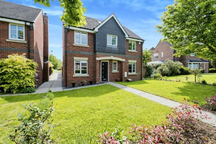 5 Bedroom Detached House For Sale In The Meadows, Grange Park, Northampton, NN4