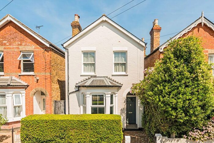 3 Bedroom Detached House For Sale In Cromwell Road, Feltham, TW13