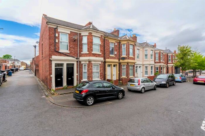 2 Bedroom Flat To Rent In Dilston Road, Fenham, NE4