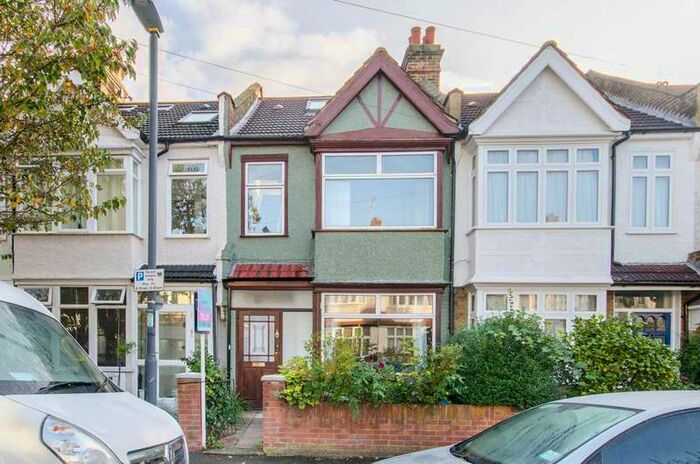 3 Bedroom House To Rent In Gore Road, Raynes Park, SW20