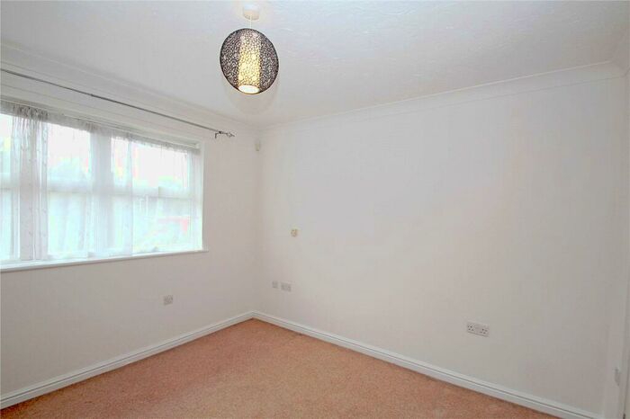 2 Bedroom Apartment To Rent In Chertsey, Surrey, KT16