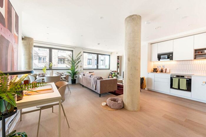 2 Bedroom Flat To Rent In Uncle Wembley, Wembley, HA9