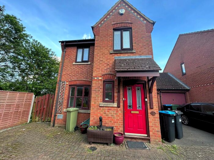 3 Bedroom Detached House To Rent In Nuneham Grove, MK4