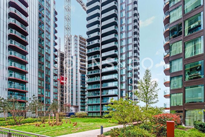 1 Bedroom Flat To Rent In Goldsmith Apartments, Royal Arsenal Riversde, London, SE18