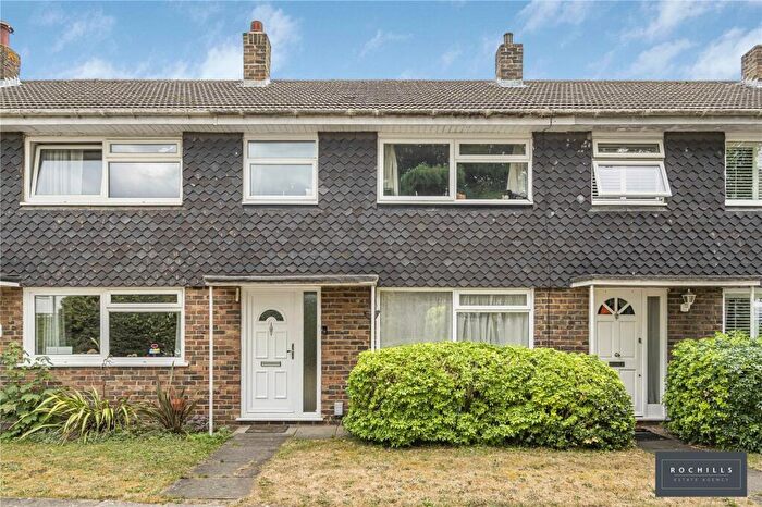 3 Bedroom Terraced House For Sale In Home Farm Gardens, Walton-on-Thames, Surrey, KT12