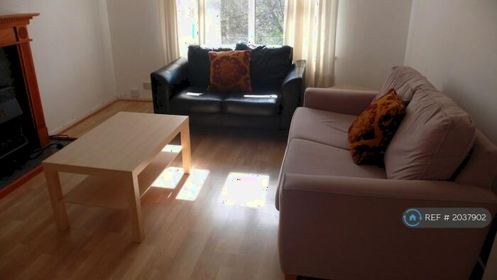1 Bedroom Flat To Rent In Dean Court, Derby, DE23