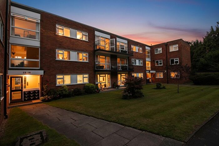 2 Bedroom Flat For Sale In Townfield Gardens, Townfield Road, Altrincham, WA14
