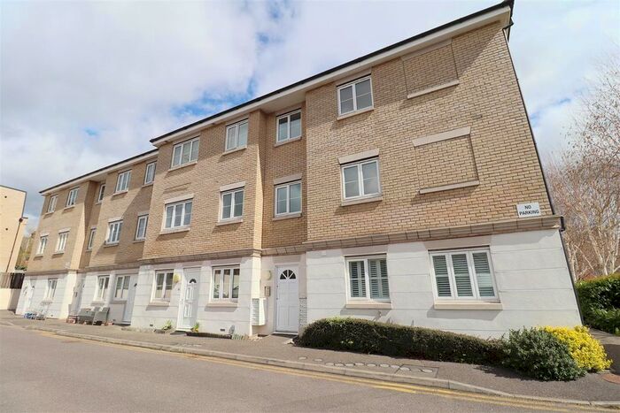 1 Bedroom Flat To Rent In Timber Yard, Station Approach, Braintree, CM7