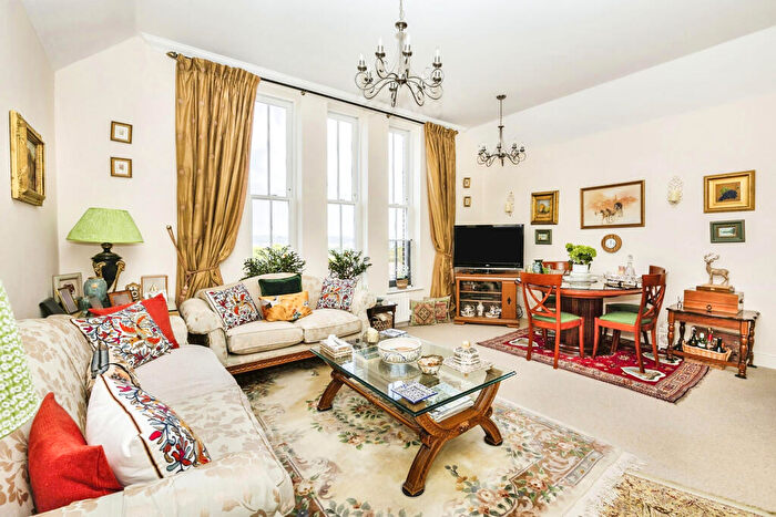 2 Bedroom Flat For Sale In George Roche Road, Canterbury, CT1