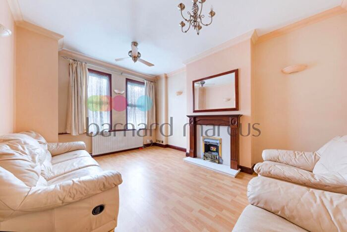 3 Bedroom Terraced House To Rent In Silverleigh Road, Thornton Heath, CR7