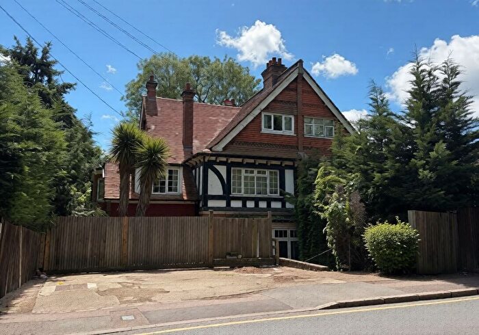 3 Bedroom Flat For Sale In Flat, Green Lane, Northwood, Hillingdon, HA6