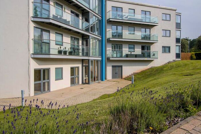 2 Bedroom Flat To Rent In Woodland, Hayes Point, Hayes Road, Sully, CF64