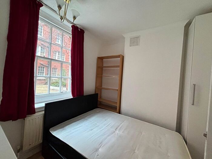 2 Bedroom Flat To Rent In Probyn House, Pimlico, SW1P