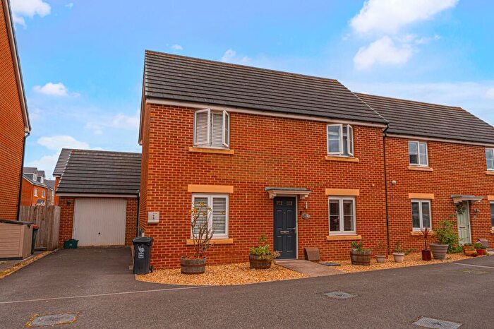 3 Bedroom Detached House For Sale In Obama Grove, Rogerstone, NP10