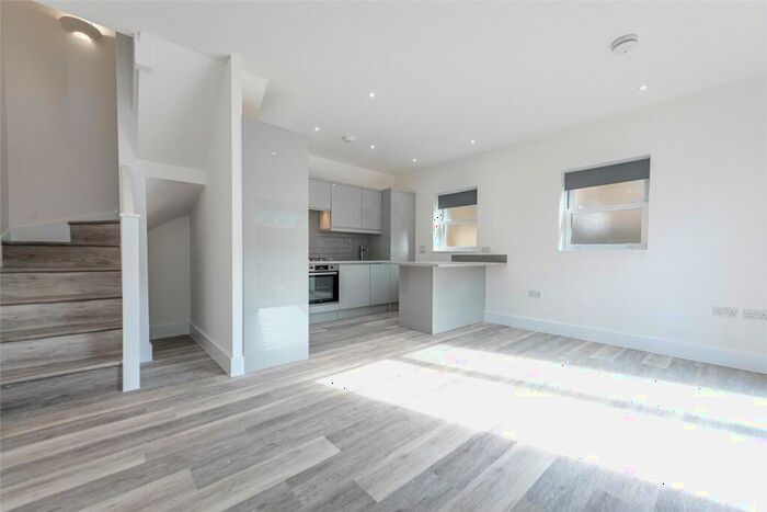 2 Bedroom Apartment To Rent In Salusbury Road, Queens Park, NW6