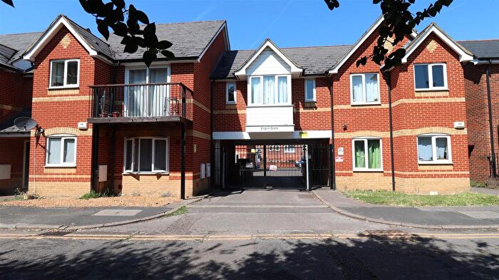 1 Bedroom Flat To Rent In Elgin Gate, Goldsmid Road, Reading, RG1