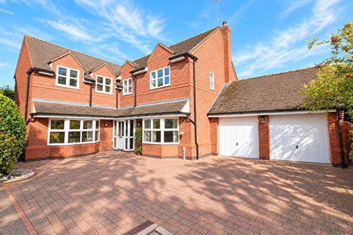 6 Bedroom Detached House For Sale In Hayway, Rushden, Northamptonshire, NN10