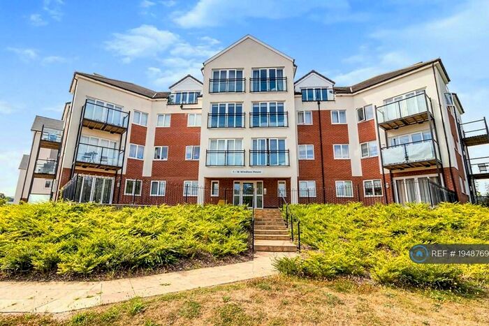 2 Bedroom Flat To Rent In Windlass House, Bedford, MK42