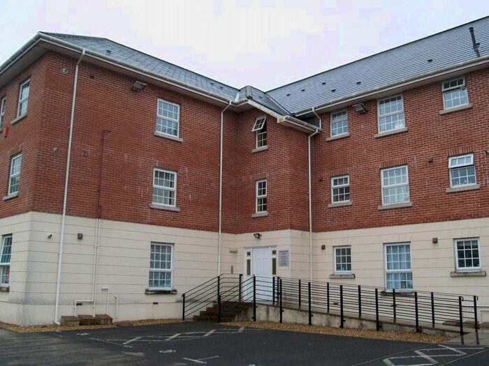 2 Bedroom Flat To Rent In Aberdeen Avenue, Plymouth, PL5