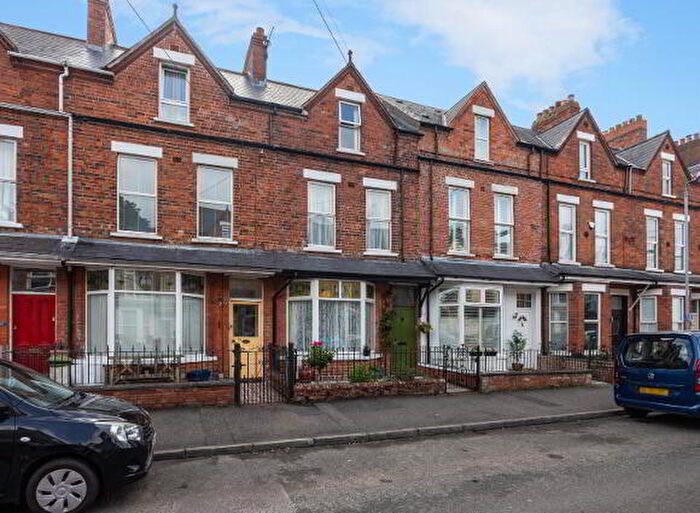 4 Bedroom Terrace House For Sale In Castleview Terrace, Belfast, BT4