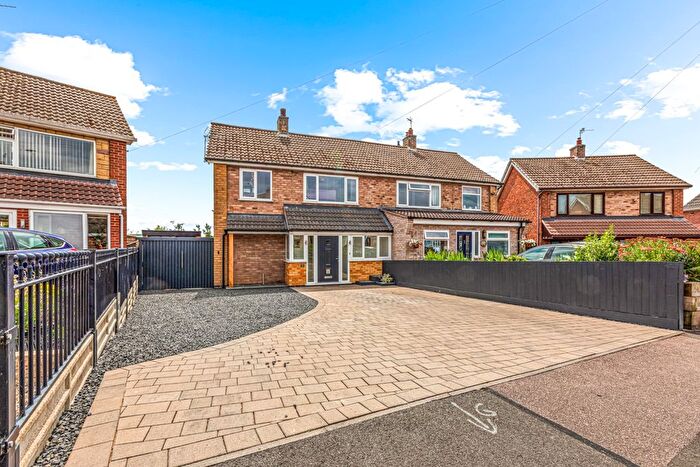 3 Bedroom Semi-Detached House For Sale In Ratcliffe Drive, Huncote, Leicester, Leicestershire, LE9