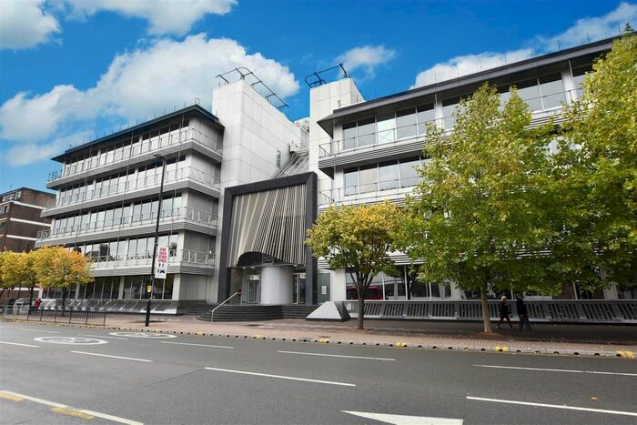 Studio To Rent In Staines Road, Hounslow, TW3