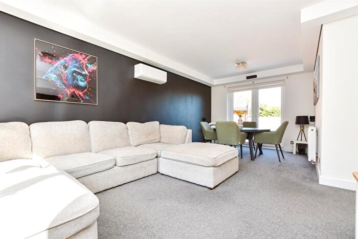 3 Bedroom Detached Bungalow For Sale In Bayhams Field, Sharpthorne, West Sussex, RH19
