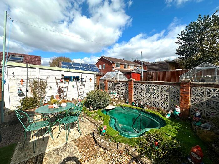 2 Bedroom Bungalow To Rent In Ellis Road Silver Sub, Southampton, Hampshire, SO19