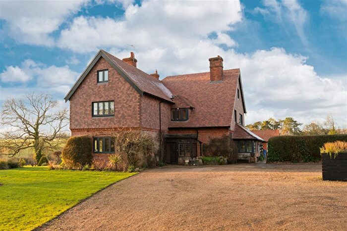 7 Bedroom Detached House To Rent In Upper Froyle, Alton, GU34