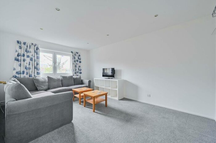 1 Bedroom Flat To Rent In Wynford Road, Barnsbury, London, N1