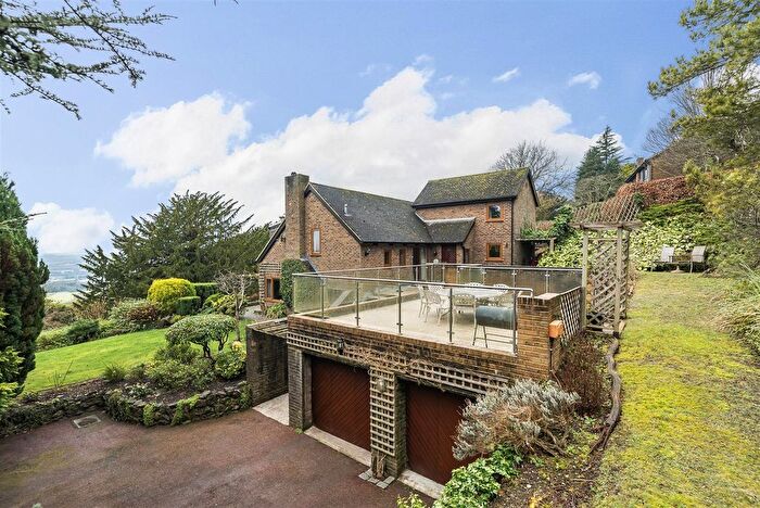 4 Bedroom Detached House For Sale In Warren Road, Chatham, ME5