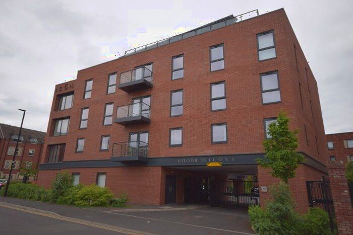 2 Bedroom Flat To Rent In Redeness Street, York, YO31