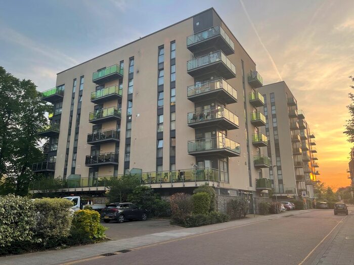 2 Bedroom Flat To Rent In Academy Way, Dagenham, RM8