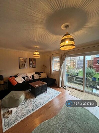 3 Bedroom Terraced House To Rent In Cundy Street, Sheffield, S6