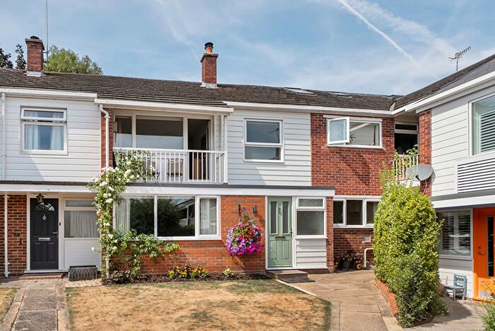 3 Bedroom Terraced House For Sale In Kings Close, Henley-On-Thames, Oxfordshire, RG9