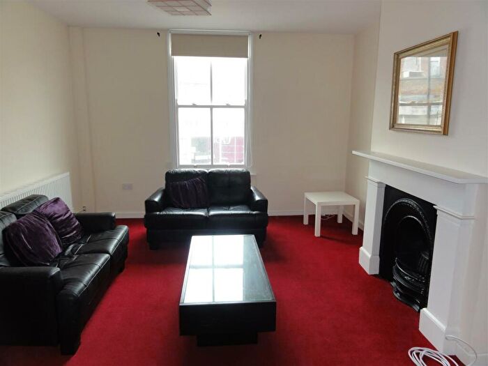 2 Bedroom Flat To Rent In A Glossop Road, Broomhill, S10