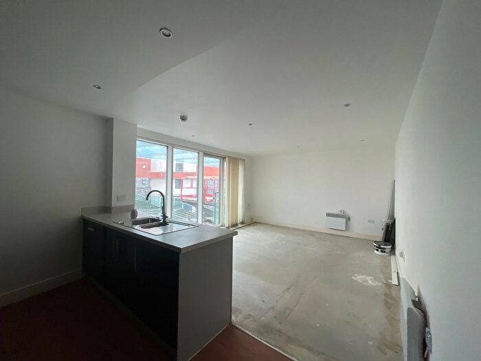 1 Bedroom Flat For Sale In Apartment, Meridian Tower, Trawler Road, Maritime Quarter, Swansea, Swansea, SA1