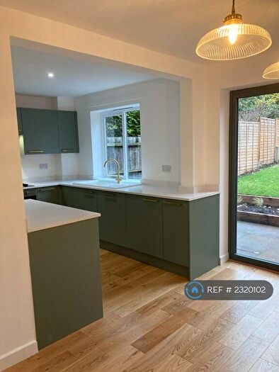 4 Bedroom Terraced House To Rent In Park Hill Road, Birmingham, B17