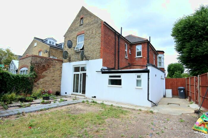 1 Bedroom Flat To Rent In Colebrooke Avenue, West Ealing, W13