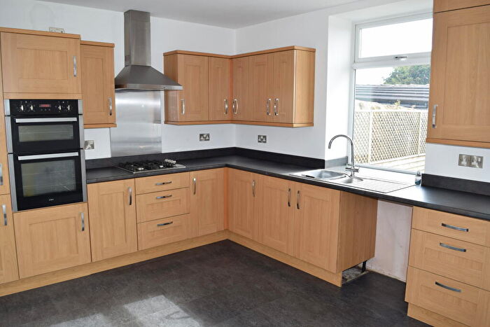 2 Bedroom House To Rent In Haslingden Road, Guide, BB1