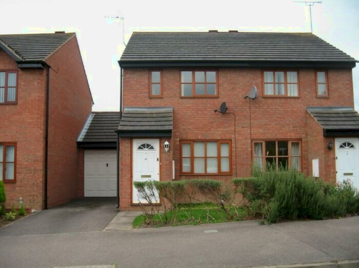 2 Bedroom Semi-Detached House To Rent In School View, Banbury, OX16