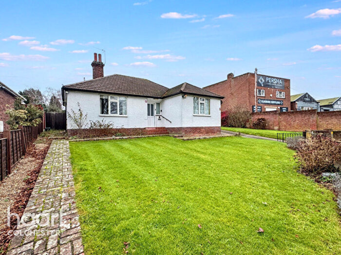 3 Bedroom Detached Bungalow For Sale In Cowdray Avenue, Colchester, CO1