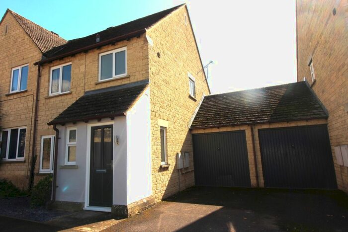 3 Bedroom Semi-Detached House To Rent In Ticknell Piece Road, Charlbury, OX7