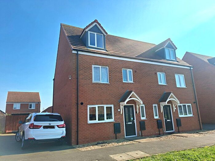 4 Bedroom Detached House For Sale In Bellona Drive, Peterborough, PE2