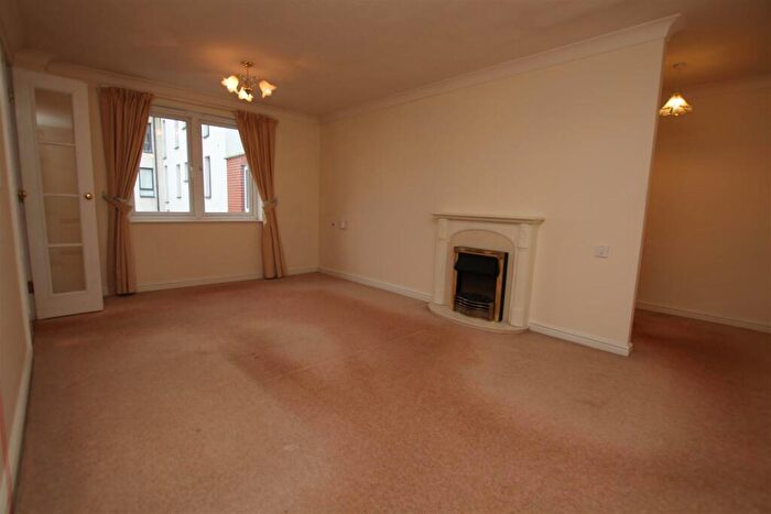 1 Bedroom Retirement Property For Sale In Fairholme Court, Archers Road, Eastleigh, SO50