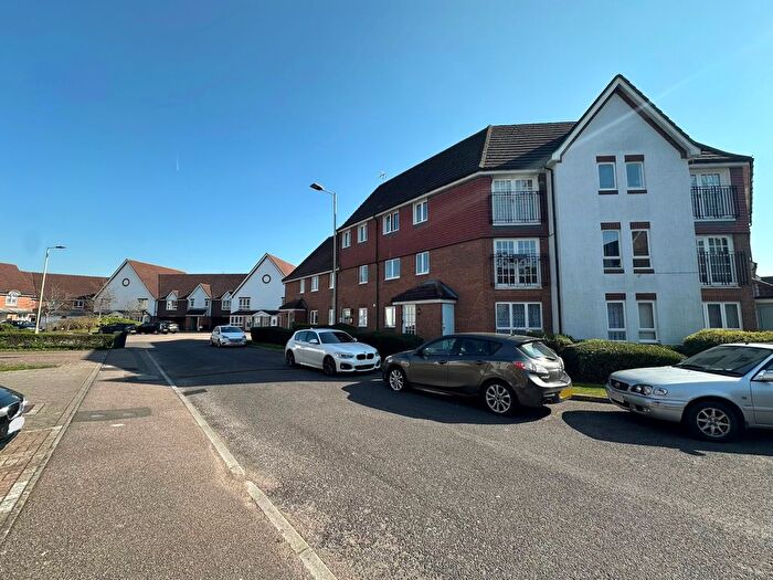 2 Bedroom Flat To Rent In Hartigan Place, Woodley, Reading, Berkshire, RG5