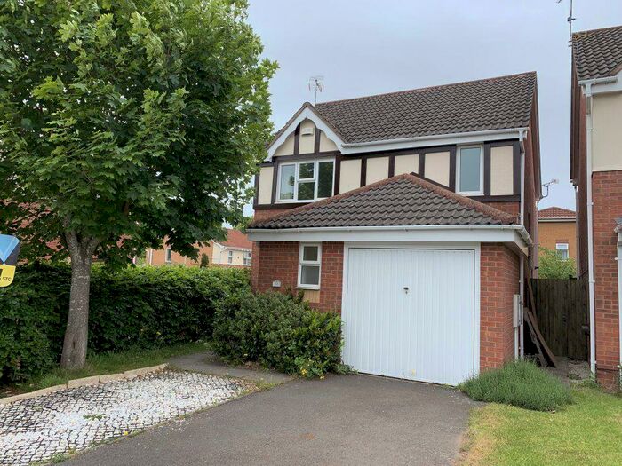 3 Bedroom House To Rent In Haskell Close, Thorpe Astley, LE3